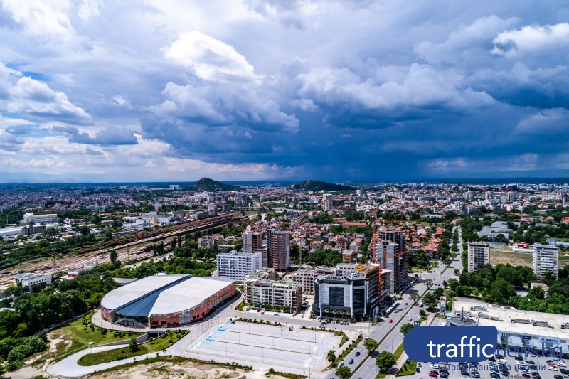 Дъжд, гръмотевици и жега днес в Пловдив