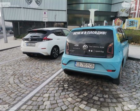 Вкарват 9 нови улици Синя зона в Пловдив, електромобилите без ограничение в паркирането