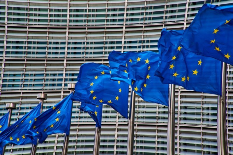 Европейската комисия изплати днес първата половина от 500 милиона евро