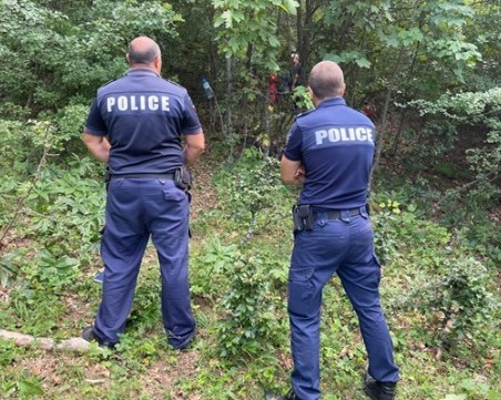 Откриха тялото на мъжа, пропаднал в дълбока пропаст във Врачанския Балкан