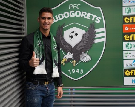 Пиерос Сотириу остава в Лудогорец до отпадане в Шампионската лига