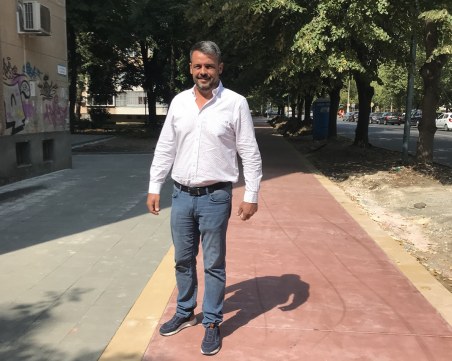 Реновирана е част от тротоарната настилка на бул. 