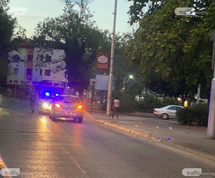 Софиянка обърка посоките - навлезе в насрещното на кръстовище в Пловдив