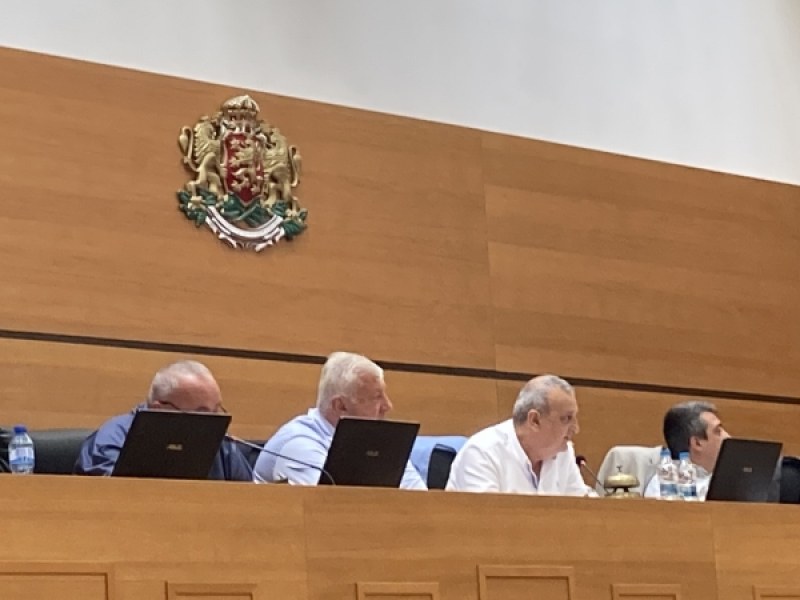 Общинският съвет на Пловдив гласува с 41 гласа за прекратяването
