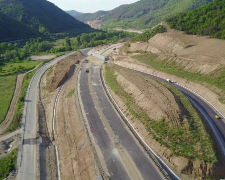 АПИ ще обжалва решенията на Сандов за АМ 