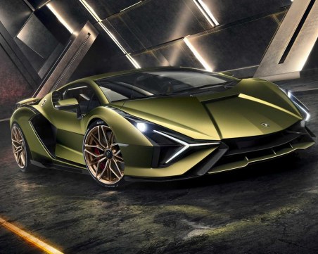 Lamborghini отчете най-доброто първо полугодие в историята си