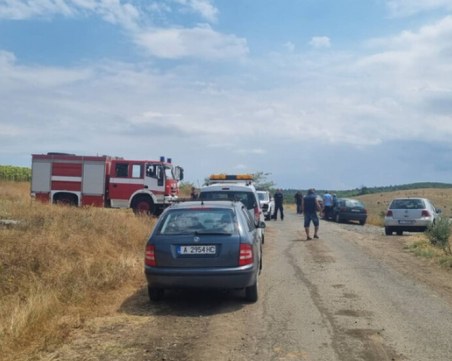 Сапьори и разследващи влязоха във взривения склад с боеприпаси до Карнобат