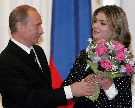 САЩ с нови санкции срещу Русия, сред тях попада и спрягана за любовница на Путин