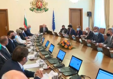 Служебното правителство на Гълъб Донев освободи всички 28 областни управители