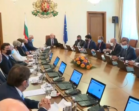 Първото заседание на служебното правителство обсъжда хаоса в енергетиката