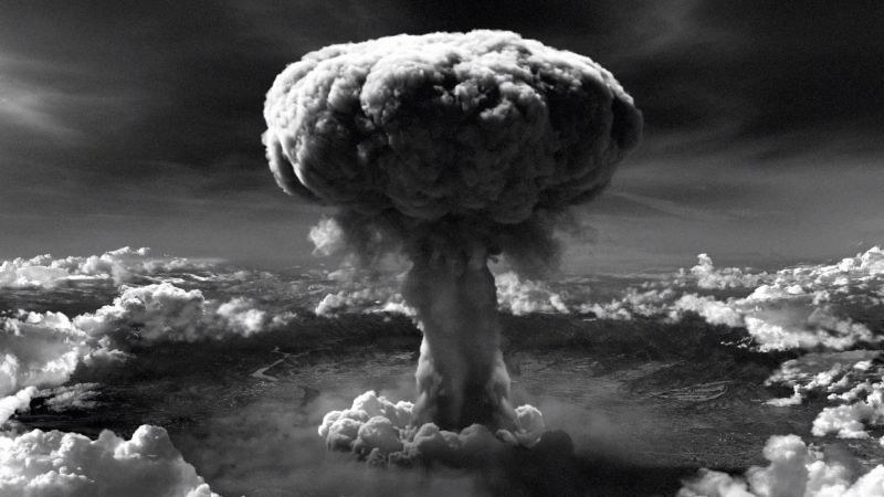 На този ден: Атомна бомба разрушава Хирошима