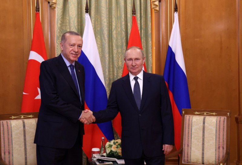 Преговорите между Путин и Ердоган приключиха, засилват сътрудничеството