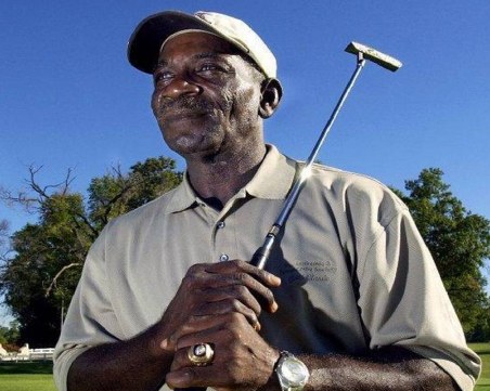 Бивш играч загуби шампионския си пръстен от Супербоул, откриха го на голф игрище