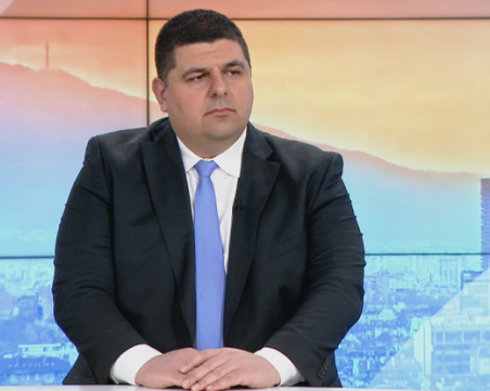 Мирчев: По-добре е да предложим една партия, която да държи БСП и ДПС далеч