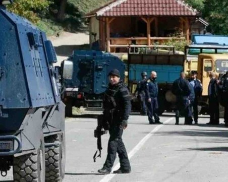 Стреляха по косовски полицаи в близост до границата със Сърбия