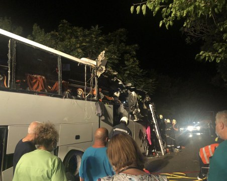 Тежка катастрофа с автобус край Велико Търново, трима са загинали