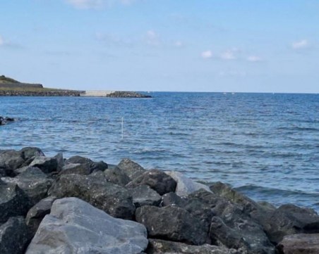 Взривиха противопехотната мина, открита на плажа в Царево