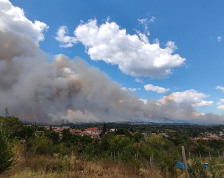 Обявиха частично бедствено положение заради пожара в пазарджишко, горят над 2000 дка гора