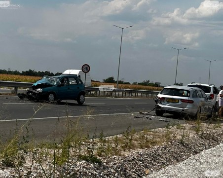 Асеновградско шосе в посока Пловдив е затворено, образува се огромна тапа