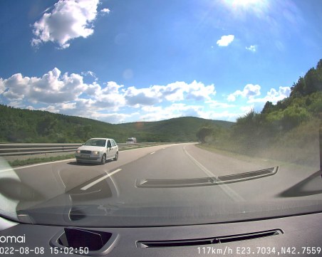 Джигит кара в насрещното на АМ 