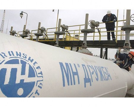 Украйна спря петрола за Унгария, Чехия и Словакия