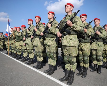 Русия създава ново голямо формирование за войната в Украйна