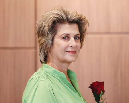 Весела Лечева: Президентът не се е месил в БСП , той подкрепя партията