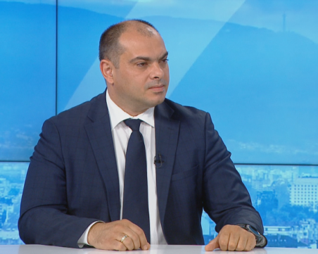 Филип Попов: Абсурдно е служебният кабинет да взема стратегическо решение за Ф-16