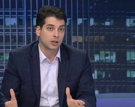 Пеканов: Служебният кабинет не е направил завой към 