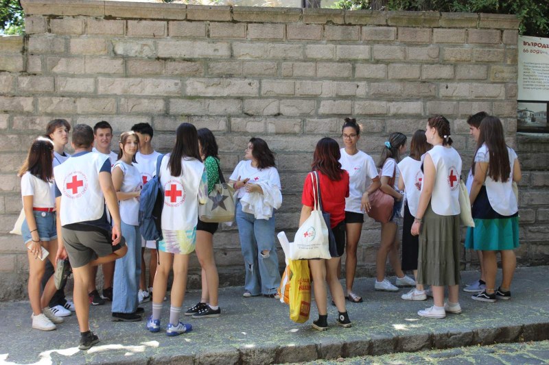 БМЧК-Пловдив с акция по повод Международния ден на младежта