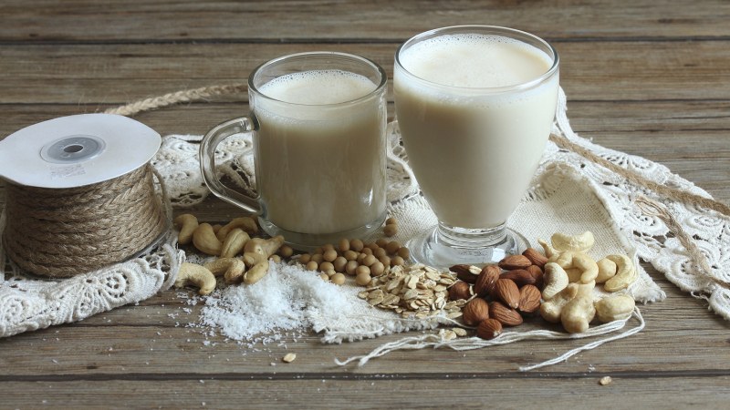 Ядковите млека и какво трябва да знаете за тях