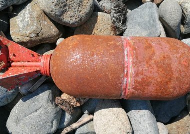 Откриха боеприпас на морската ивица срещу пристанището в Царево Това