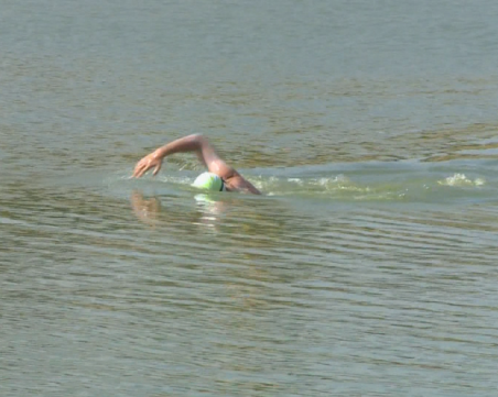 Българин е кандидат за нов рекорд на Гинес - 72 часа плуване без прекъсване