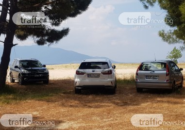 Гръцката полиция задържа трима българи извършвали обири от автомобили по