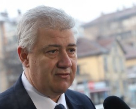 Проф. Асен Балтов ще заведе иск срещу Стойчо Кацаров