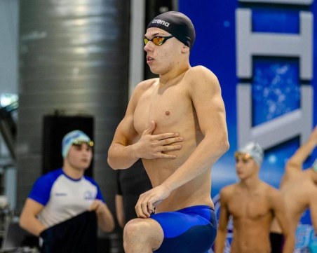 Тонислав Събев се класира за полуфинала на 50м. бруст с национален рекорд