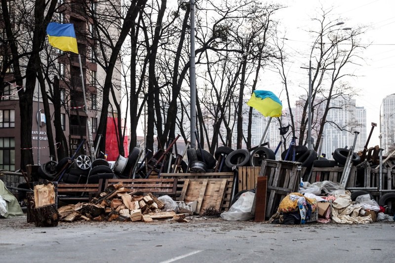 Убити и ранени при украински обстрел в Донецк