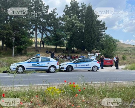 Арестуваха българин в Румъния, превозвал 40 нелегални мигранти