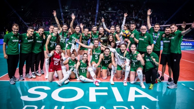 Селекционерът на женския национален отбор по волейбол Лоренцо Мичели обяви