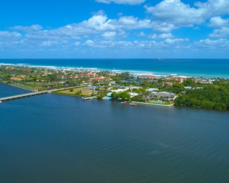 Милиардер купи имение за 80 милиона и го продаде двойно