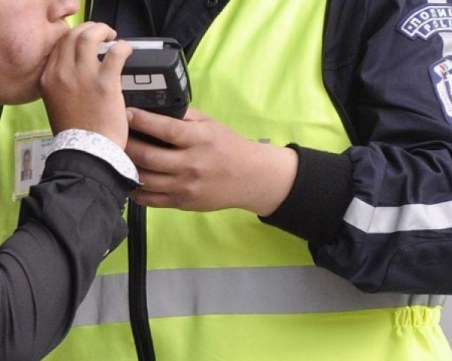 МВР хвана 26 пияни и 11 дрогирани зад волана за ден