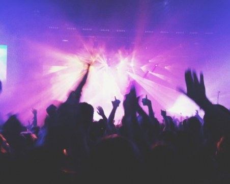 НАП затвори голяма дискотека в Слънчев бряг