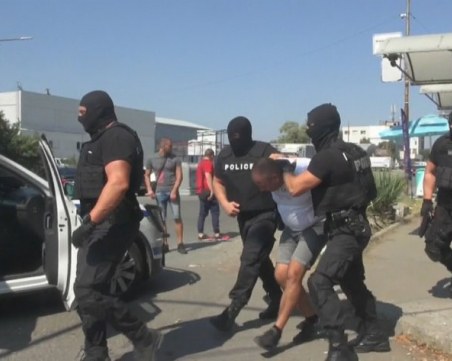Разбитата група в Бургас с крадени луксозни коли за 4 млн. лв