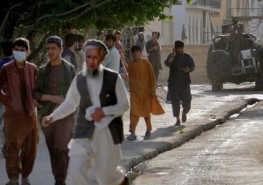 Мощна експлозия уби 21 души в джамия в Кабул Други