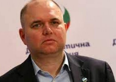 Финансистът и бивш депутат Владислав Панев сезира Комисията за финансов