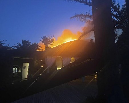 Евакуираха Джорджо Армани от италиански остров