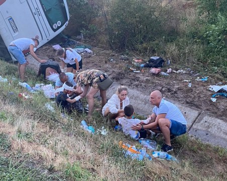 Прокуратурата иска постоянен арест за шофьора, причинил автобусната катастрофа