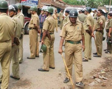 Разбиха банда, управлявала фалшив полицейски участък в Индия