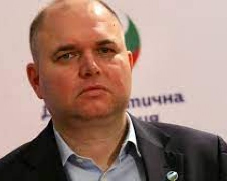 Владислав Панев сезира КФН , заради изказването на Борисов в Неохим