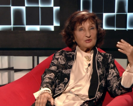 Звездната Mими Николова с концерт в 